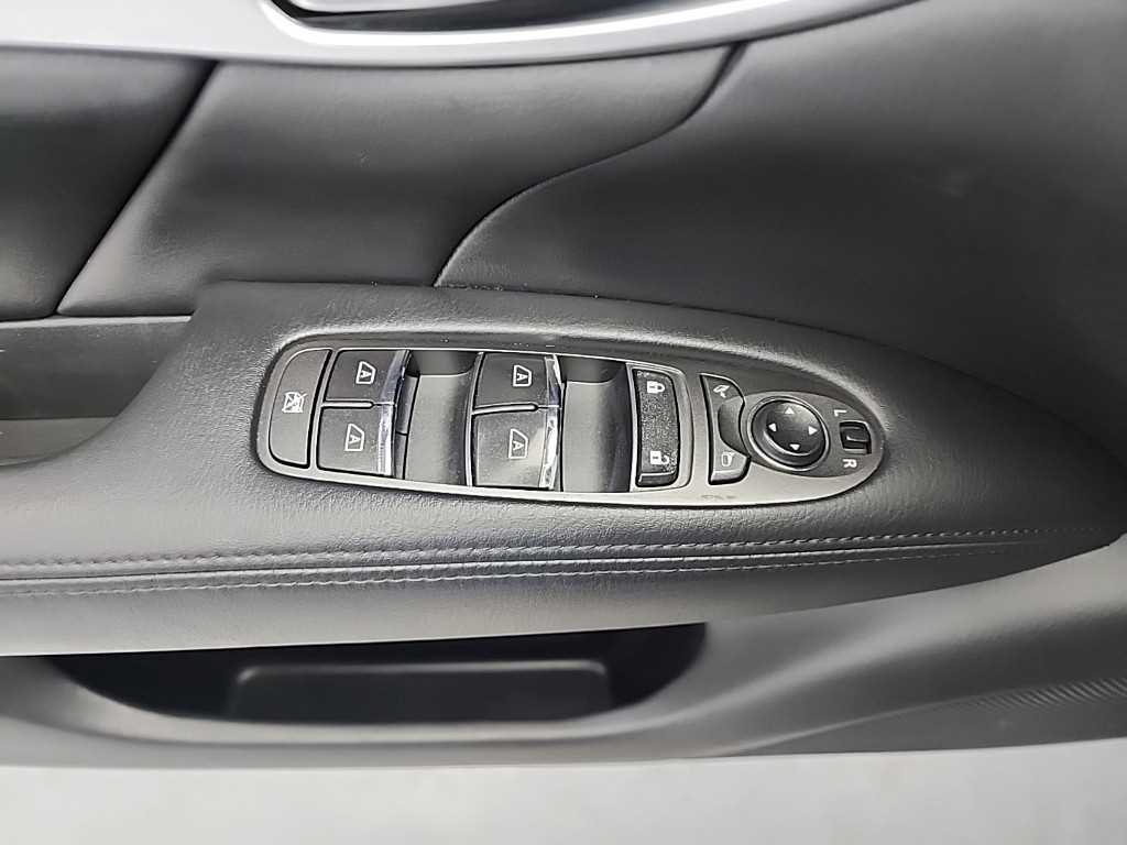 인피니티 M(4세대) M37