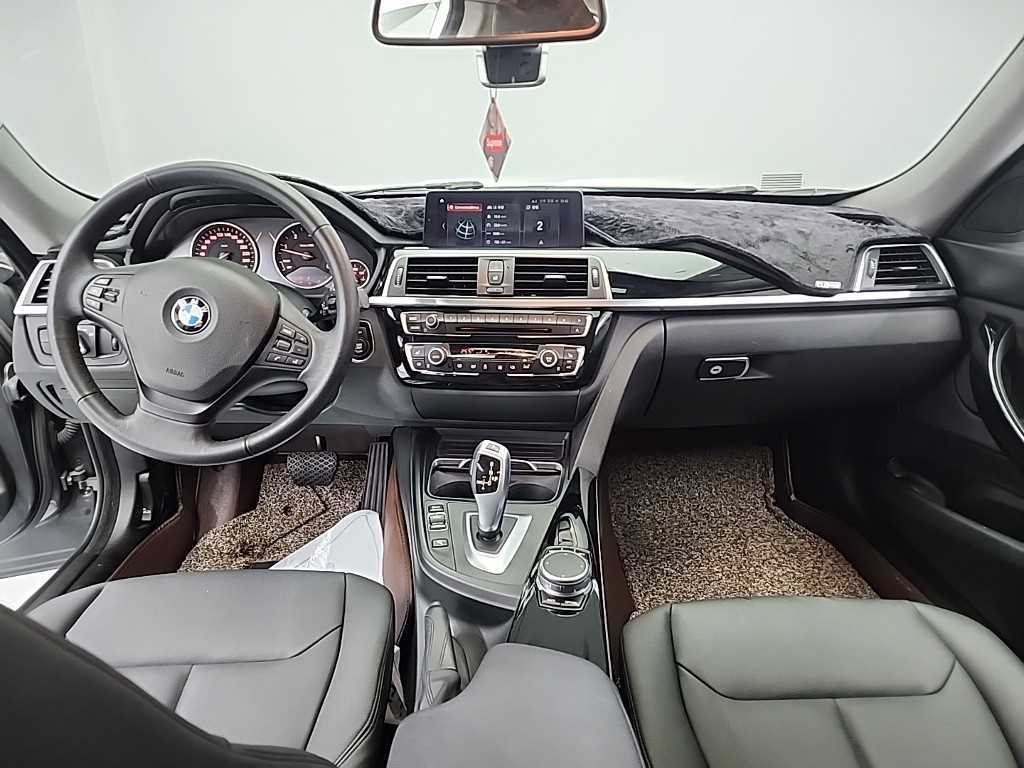 BMW 그란투리스모(GT) 3시리즈 GT 320d - 이미지 11