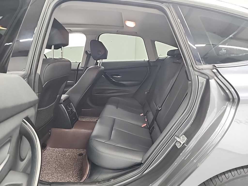 BMW 그란투리스모(GT) 3시리즈 GT 320d - 이미지 16