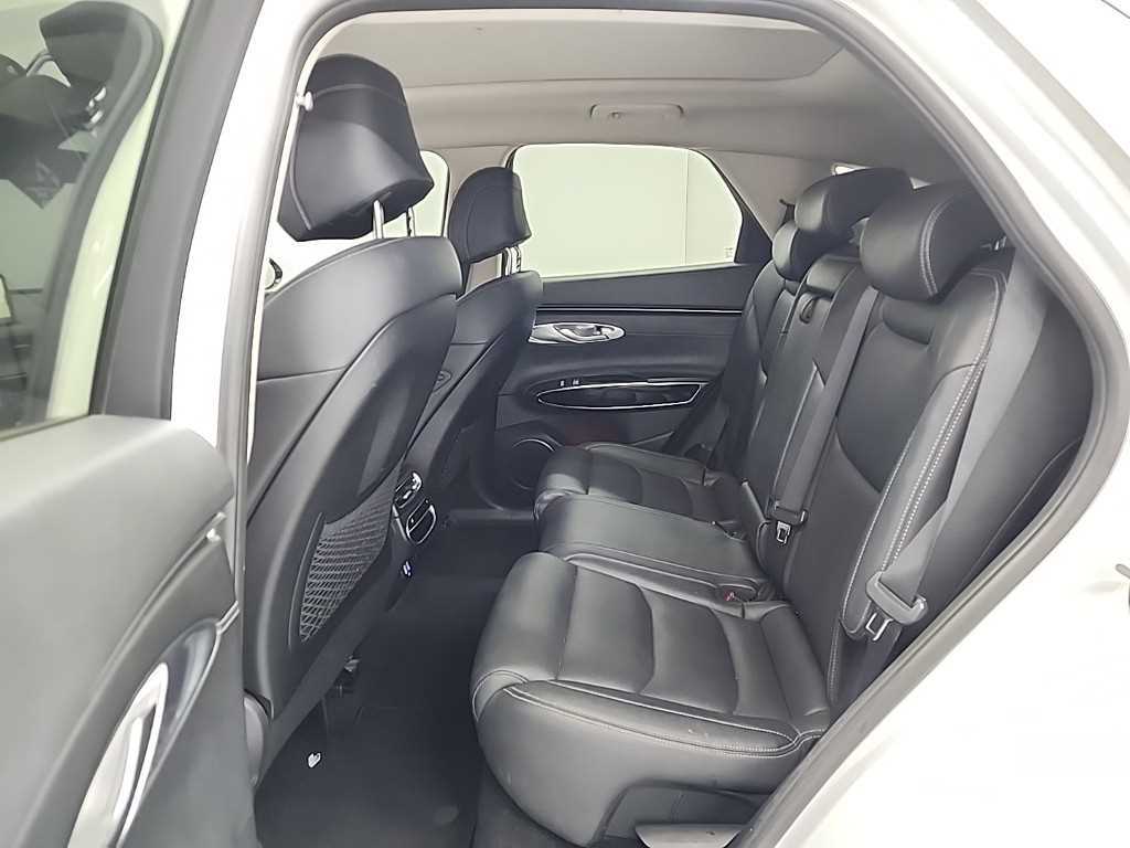 제네시스 GV70 2.5T AWD 기본형 - 이미지 18