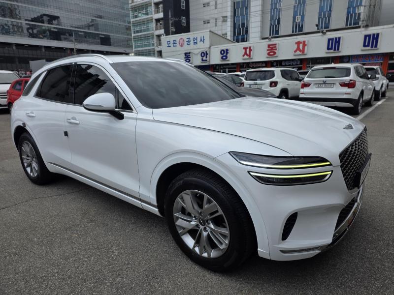 제네시스 GV70 2.2 디젤 AWD 기본형 - 이미지 3