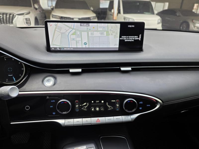 제네시스 GV70 2.2 디젤 AWD 기본형 - 이미지 12