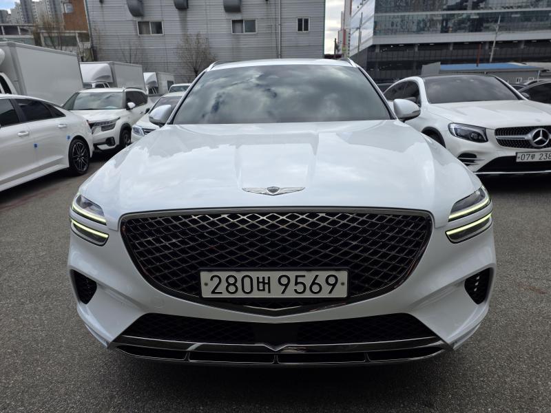 제네시스 GV70 2.2 디젤 AWD 기본형 - 이미지 16