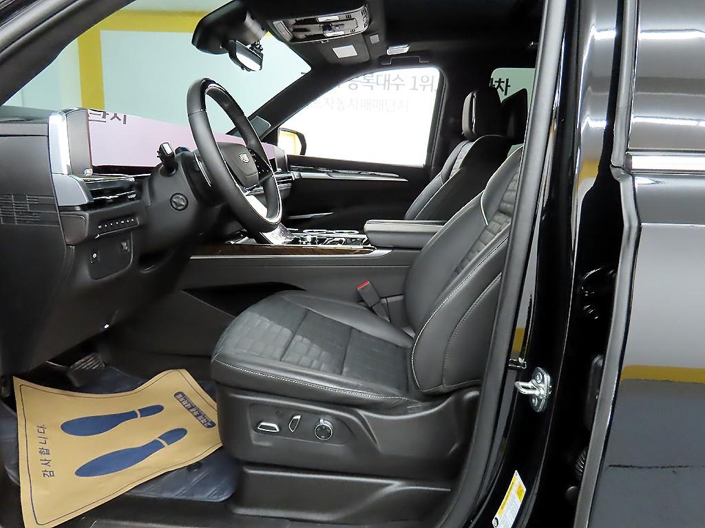 캐딜락 에스컬레이드(5세대) 6.2 V8 프리미엄 럭셔리 플래티넘 - 이미지 18