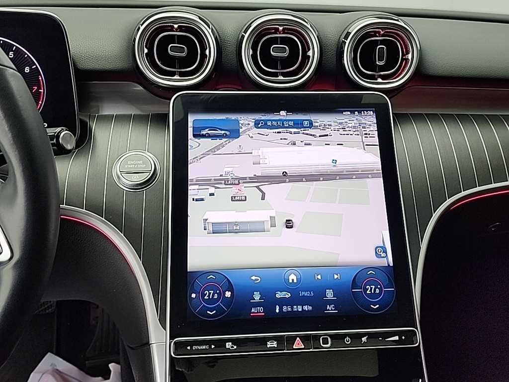 벤츠 C클래스(5세대) C200 4매틱 아방가르드 - 이미지 13