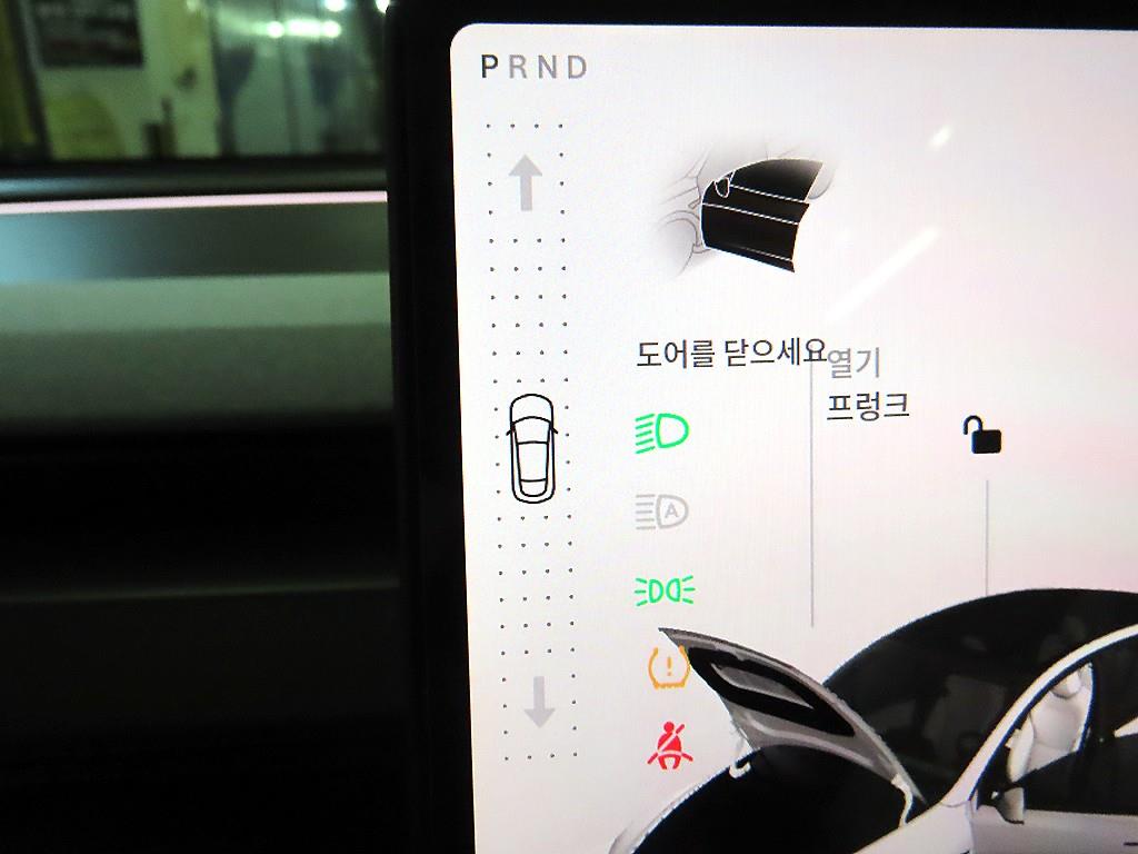 테슬라 모델 Y RWD - 이미지 20