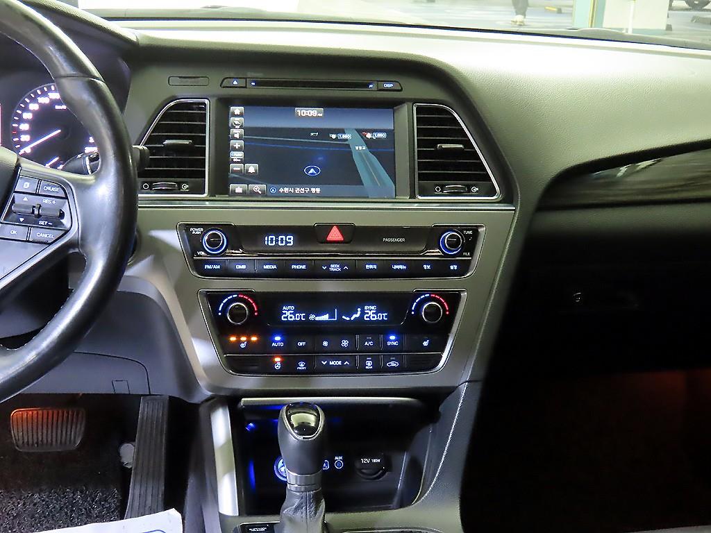 현대 LF쏘나타 2.0 CVVL 스마트 - 이미지 17