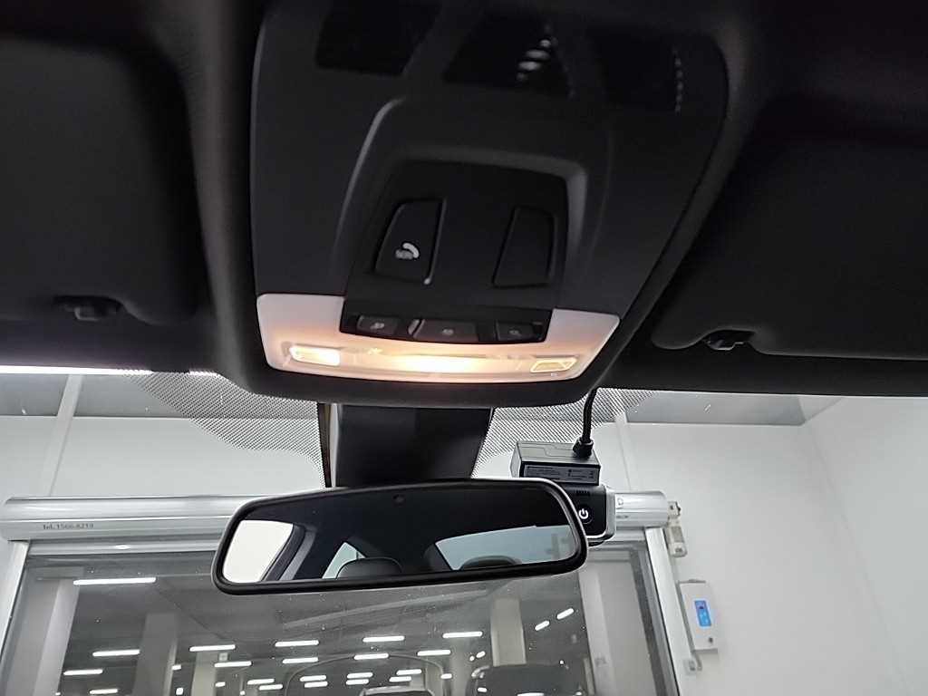 BMW M4 M4 쿠페 컴페티션 인디비주얼 - 이미지 5