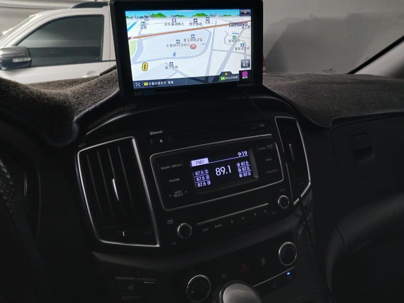 현대 그랜드스타렉스 5인승 디젤 밴 모던 - 이미지 9