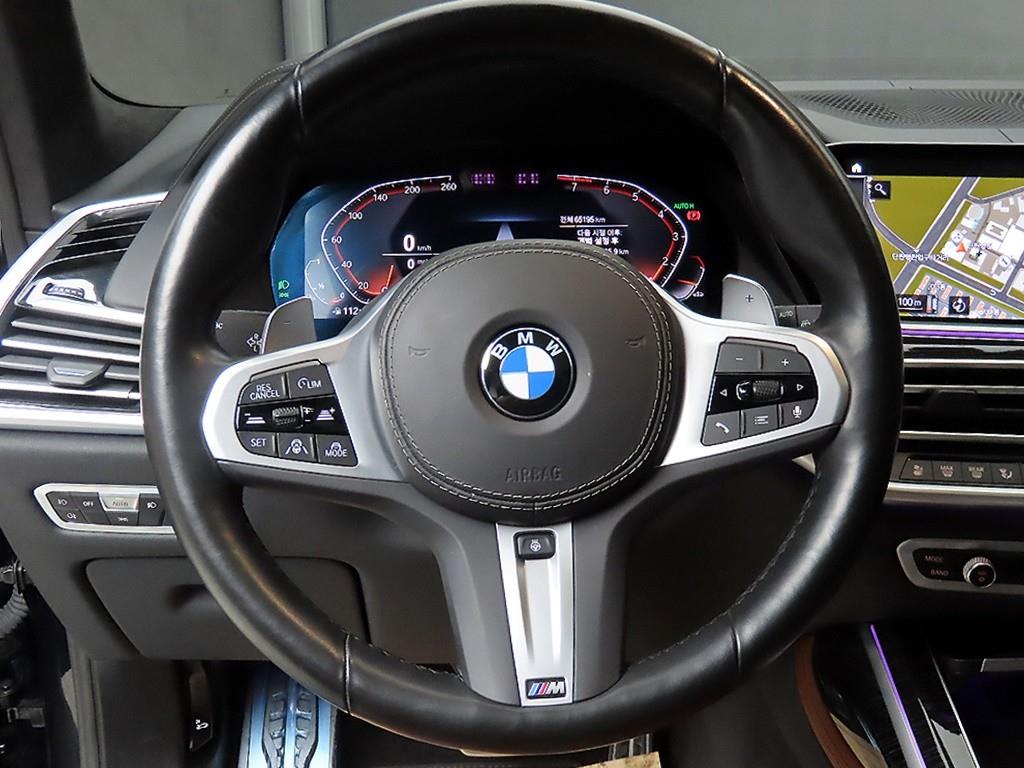 BMW X7 40i xDrive M스포츠 팩 - 이미지 18