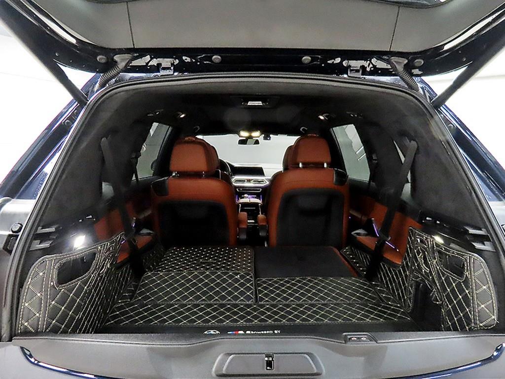 BMW X7 40i xDrive M스포츠 팩 - 이미지 3