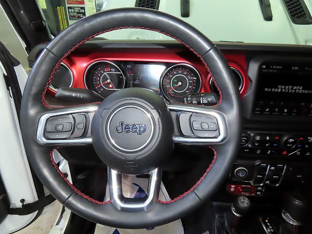 지프 랭글러(JL) 2.0 루비콘 4DR - 이미지 11