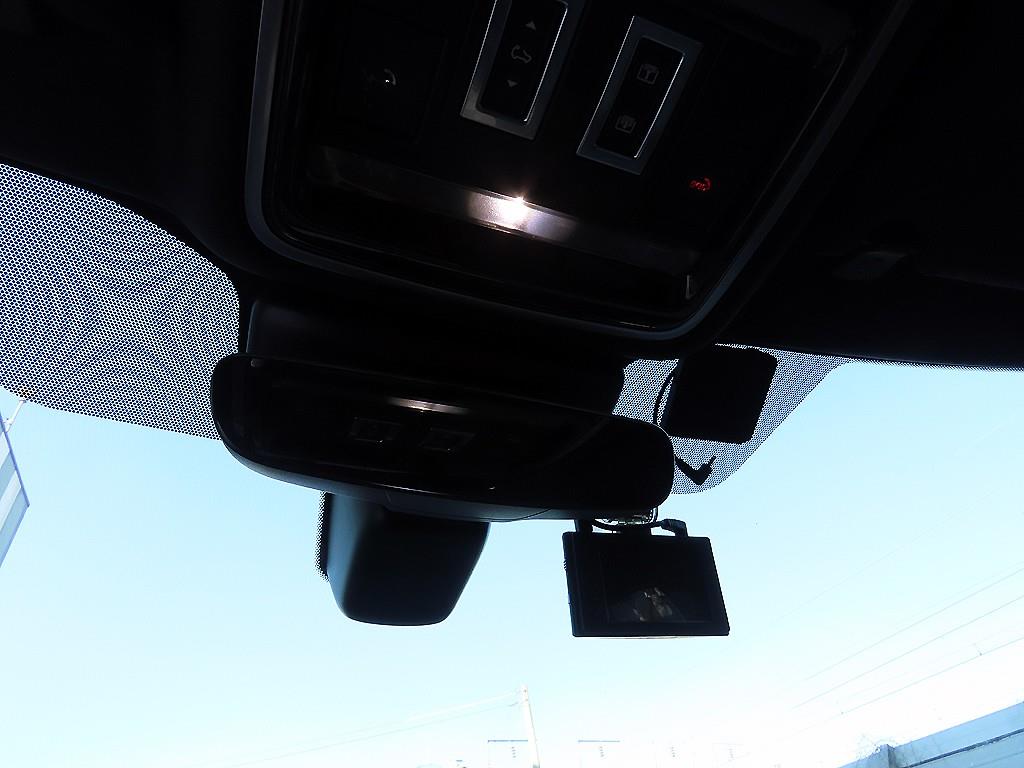 랜드로버 레인지로버 벨라 3.0 P380 SE R다이나믹 - 이미지 6