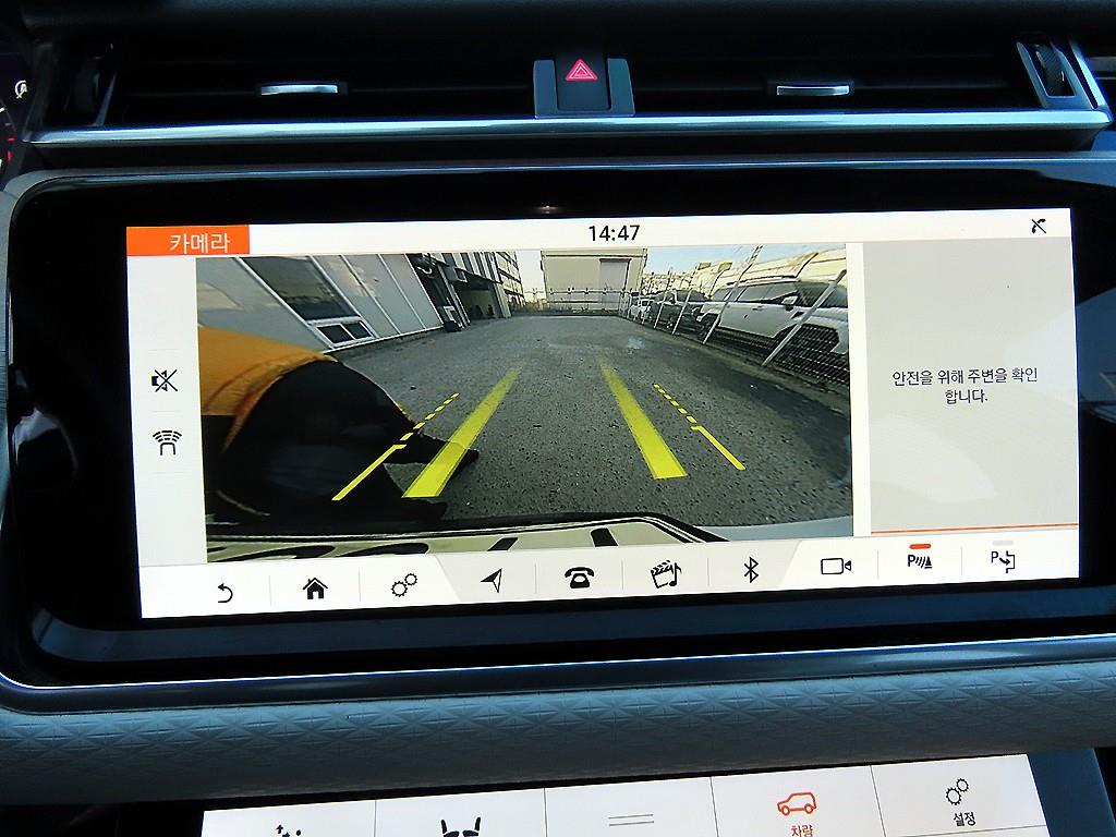 랜드로버 레인지로버 벨라 3.0 P380 SE R다이나믹 - 이미지 8