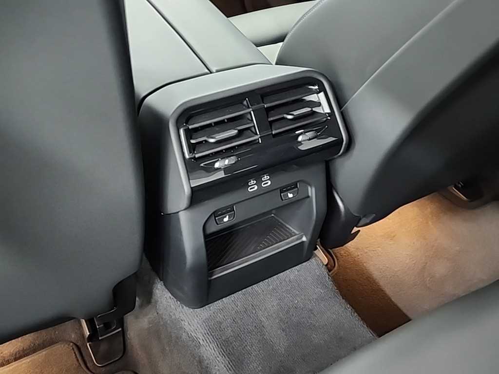 BMW 5시리즈(8세대) 520i M 스포츠 프로 스페셜 에디션 - 이미지 18