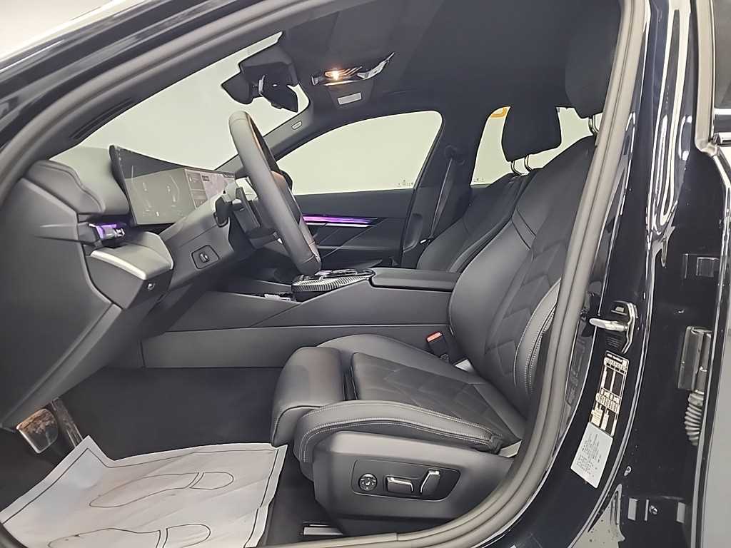 BMW 5시리즈(8세대) 520i M 스포츠 프로 스페셜 에디션 - 이미지 9