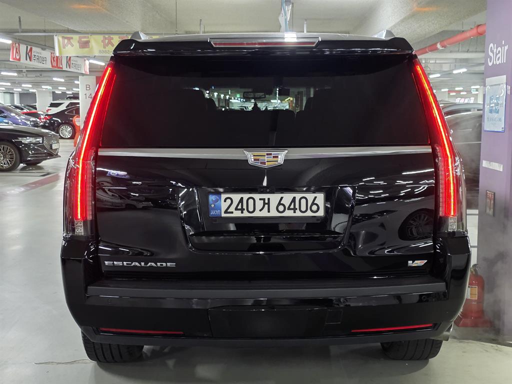 캐딜락 에스컬레이드(4세대) 6.2 V8 - 이미지 9