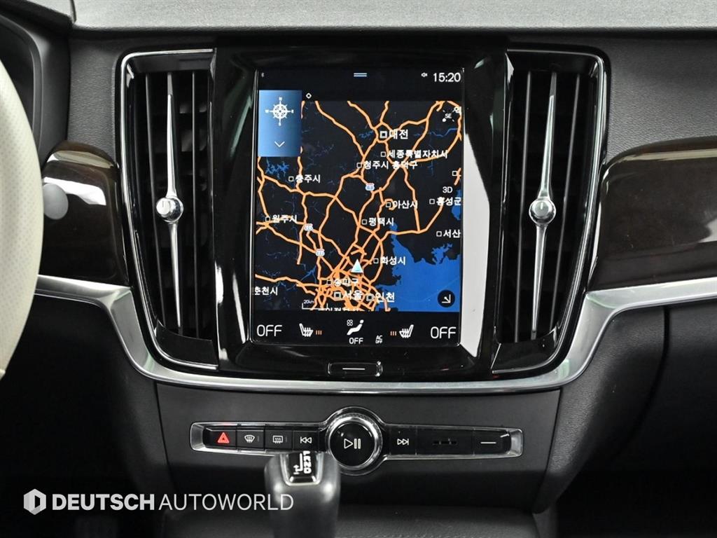 볼보 더 뉴 S90 D5 AWD 모멘텀 - 이미지 18
