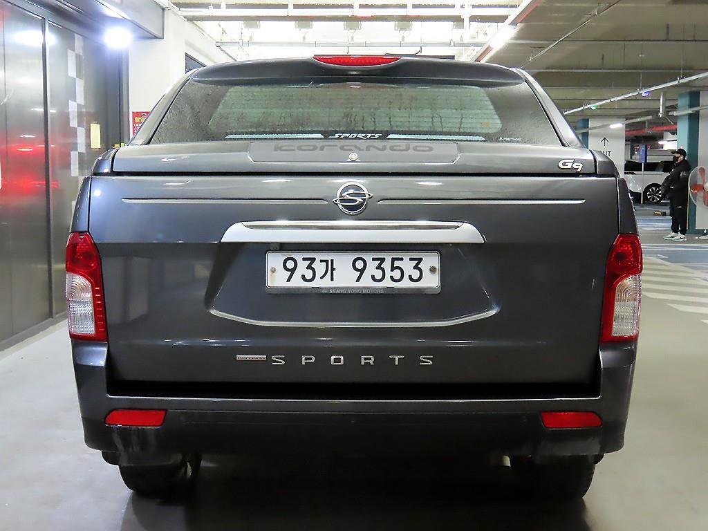 KG모빌리티(쌍용) 코란도 스포츠 CX7 4WD 클럽 - 이미지 5