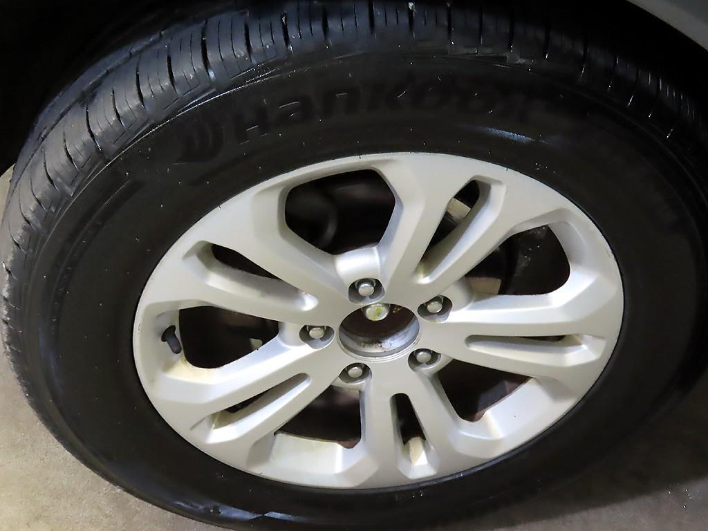 KG모빌리티(쌍용) 코란도 스포츠 CX7 4WD 클럽 - 이미지 12