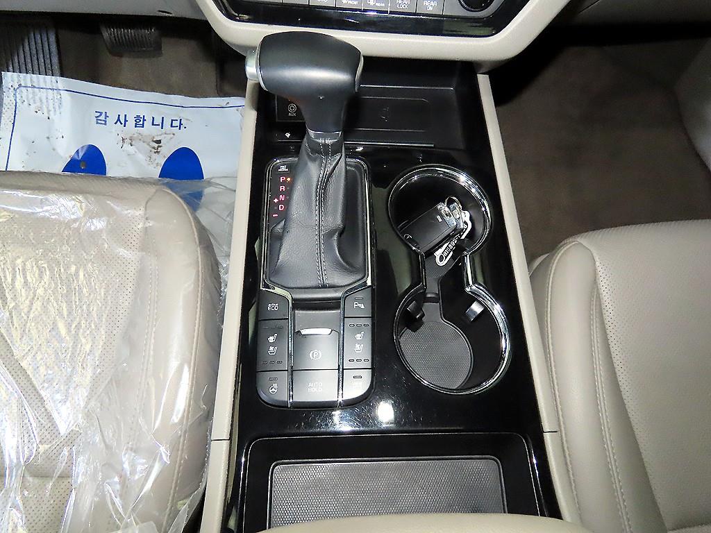 기아 더 뉴카니발 9인승 디젤 노블레스 스페셜 - 이미지 8