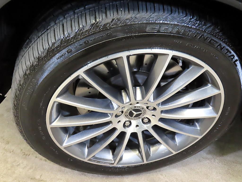 벤츠 GLE클래스(4세대) GLE 400e 4매틱 쿠페 - 이미지 4