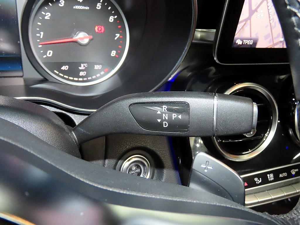 벤츠 C클래스(4세대) C200 카브리올레 - 이미지 11