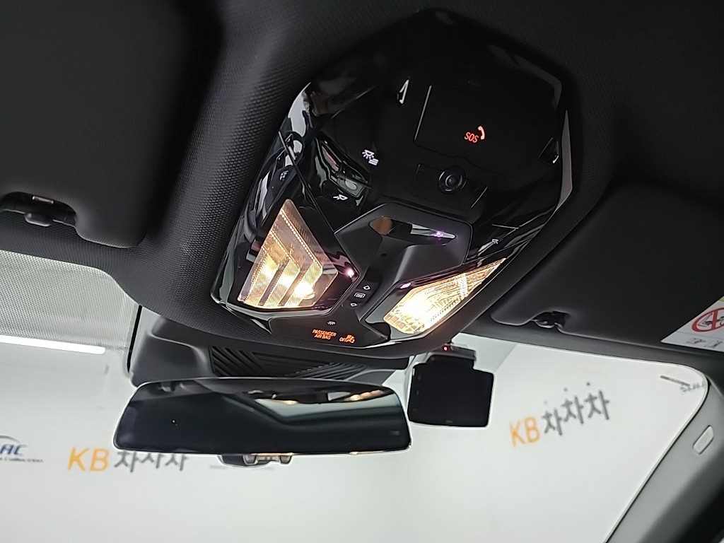 BMW 5시리즈(8세대) 520i M 스포츠 - 이미지 11