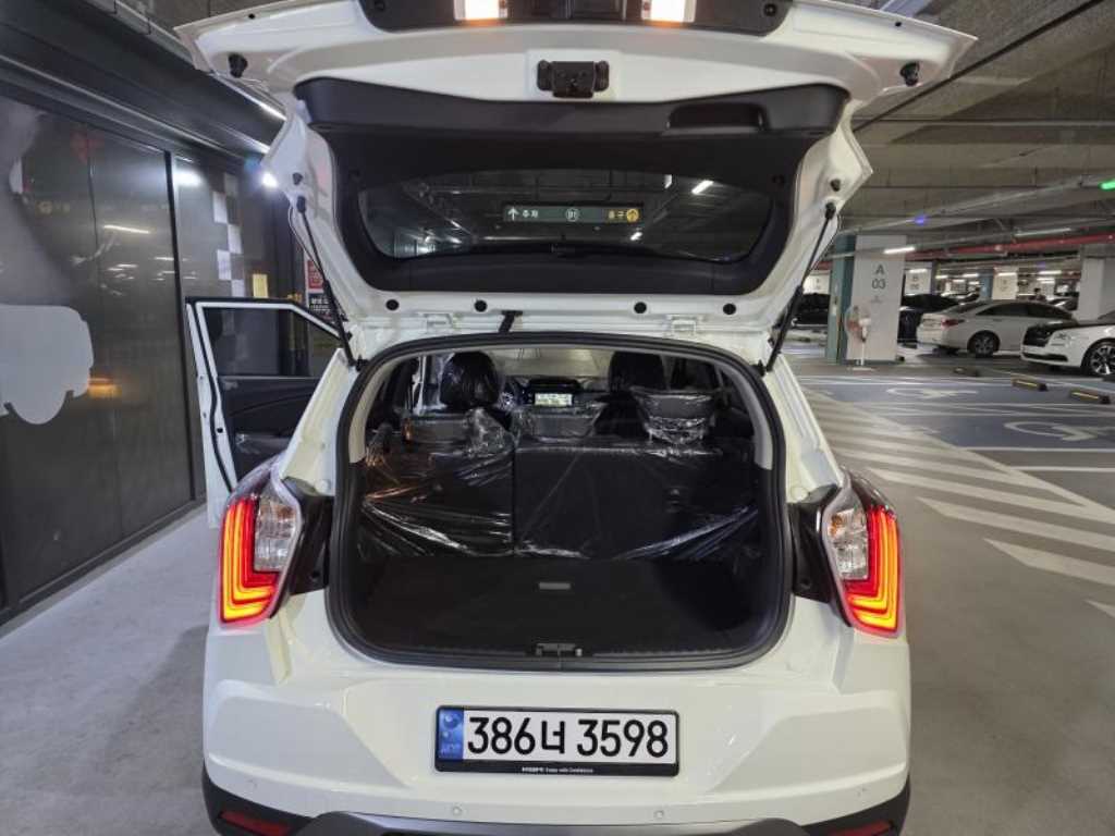 KG모빌리티(쌍용) 더 뉴티볼리 1.6 가솔린 2WD V1 - 이미지 12