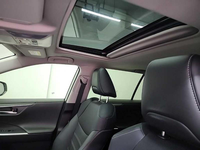 토요타 라브4(5세대) 2.5 AWD 하이브리드 LTD - 이미지 11