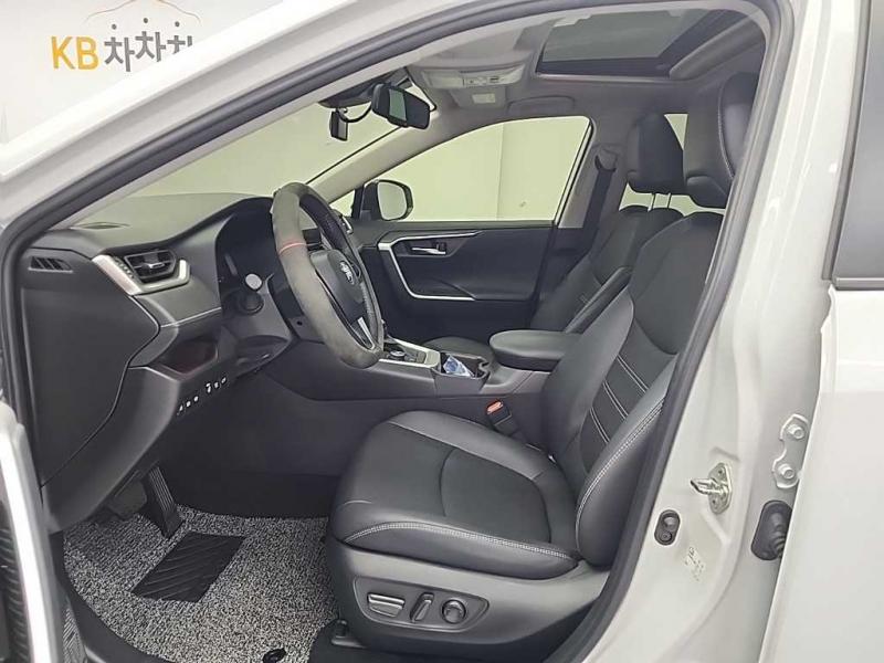 토요타 라브4(5세대) 2.5 AWD 하이브리드 LTD - 이미지 8