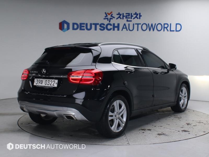 벤츠 GLA클래스 GLA 200 d - 이미지 7