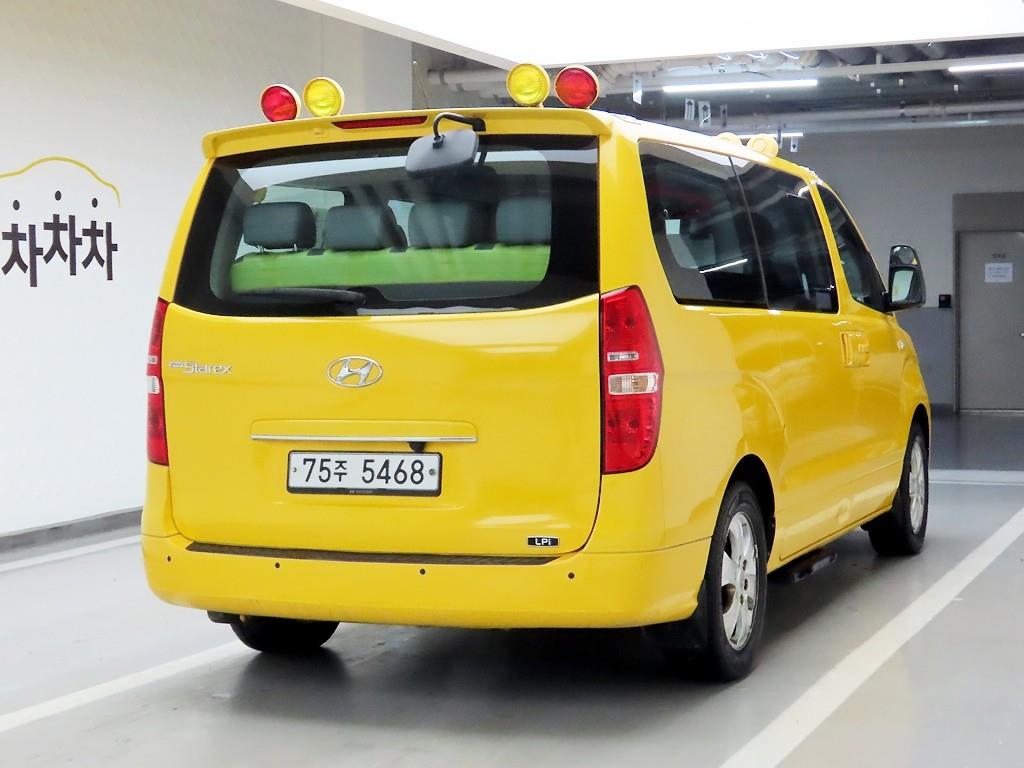 현대 더 뉴그랜드스타렉스 어린이버스 15인승 LPi - 이미지 11