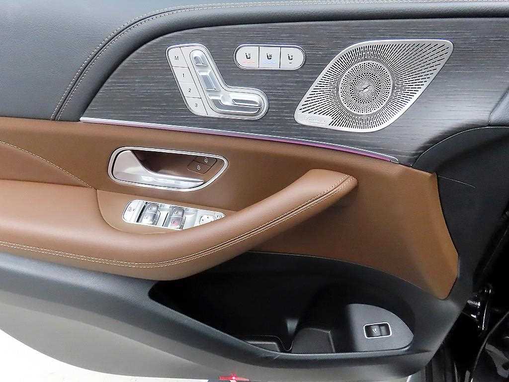 벤츠 GLE클래스(4세대) GLE 450 4매틱 - 이미지 6