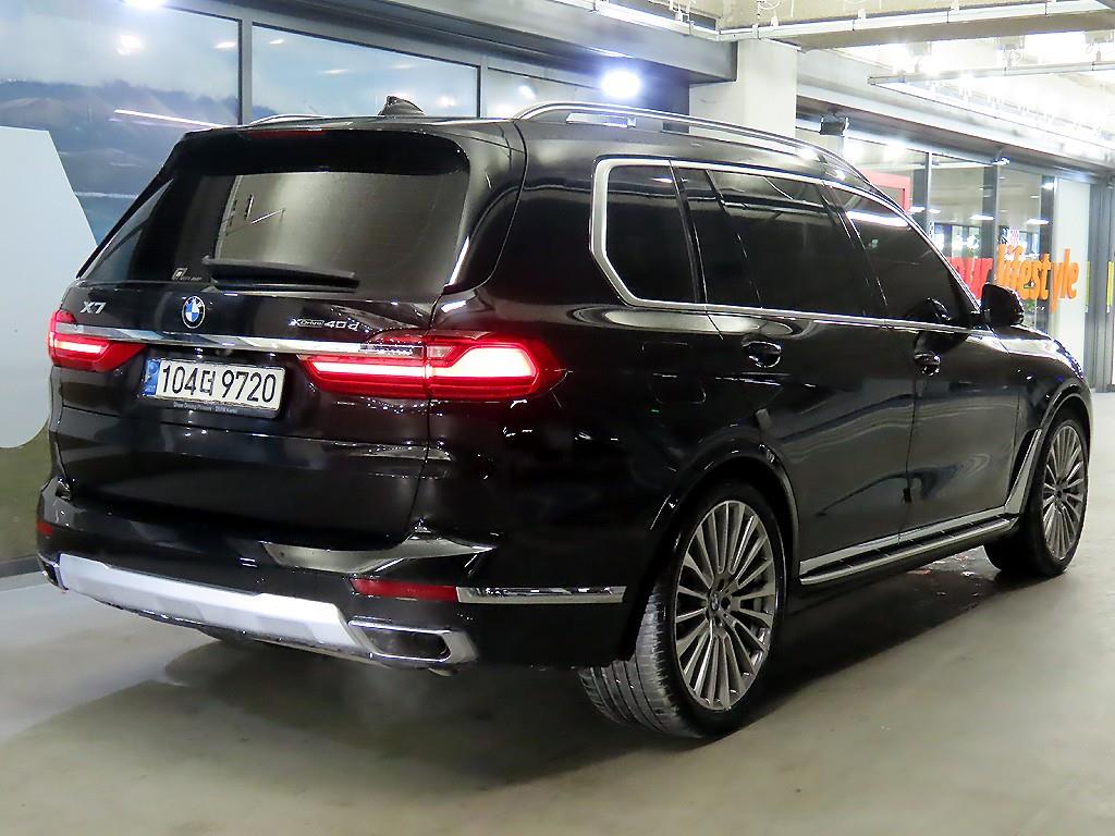 BMW X7 40d xDrive 디자인퓨어 엑셀런스 7인승 - 이미지 11