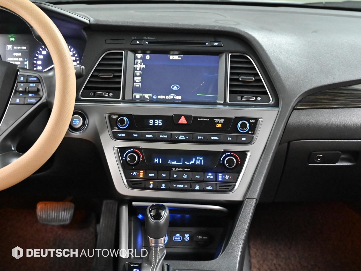 현대 LF쏘나타 2.0 CVVL 프리미엄 스페셜 - 이미지 10