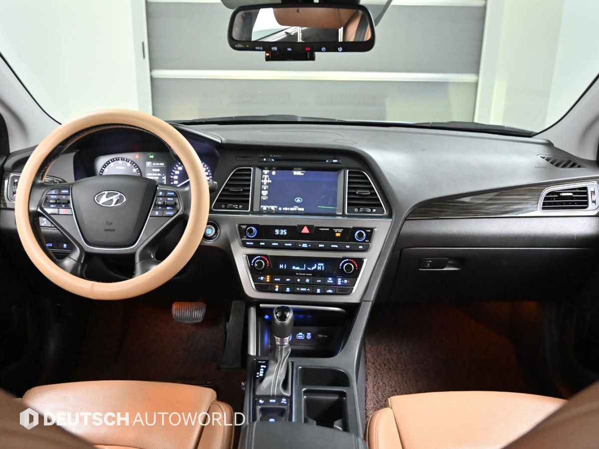 현대 LF쏘나타 2.0 CVVL 프리미엄 스페셜