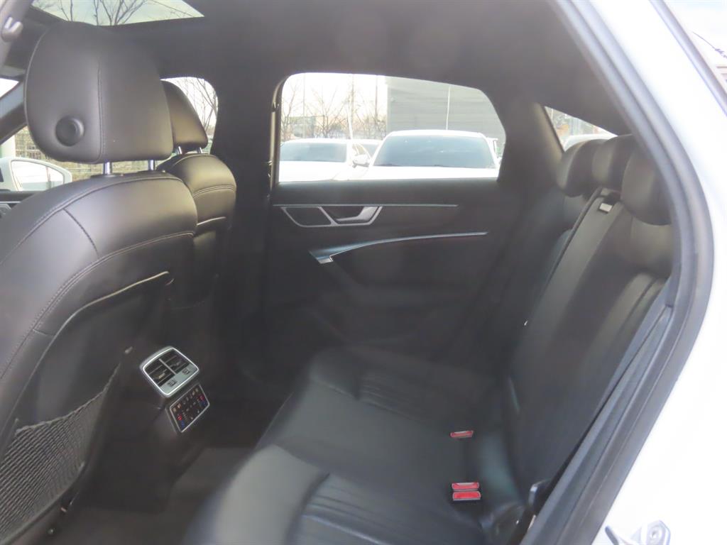 아우디 A6(5세대) 45 TFSI 콰트로 프리미엄 - 이미지 11