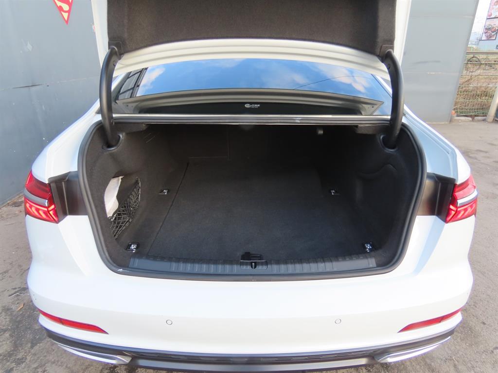 아우디 A6(5세대) 45 TFSI 콰트로 프리미엄 - 이미지 14