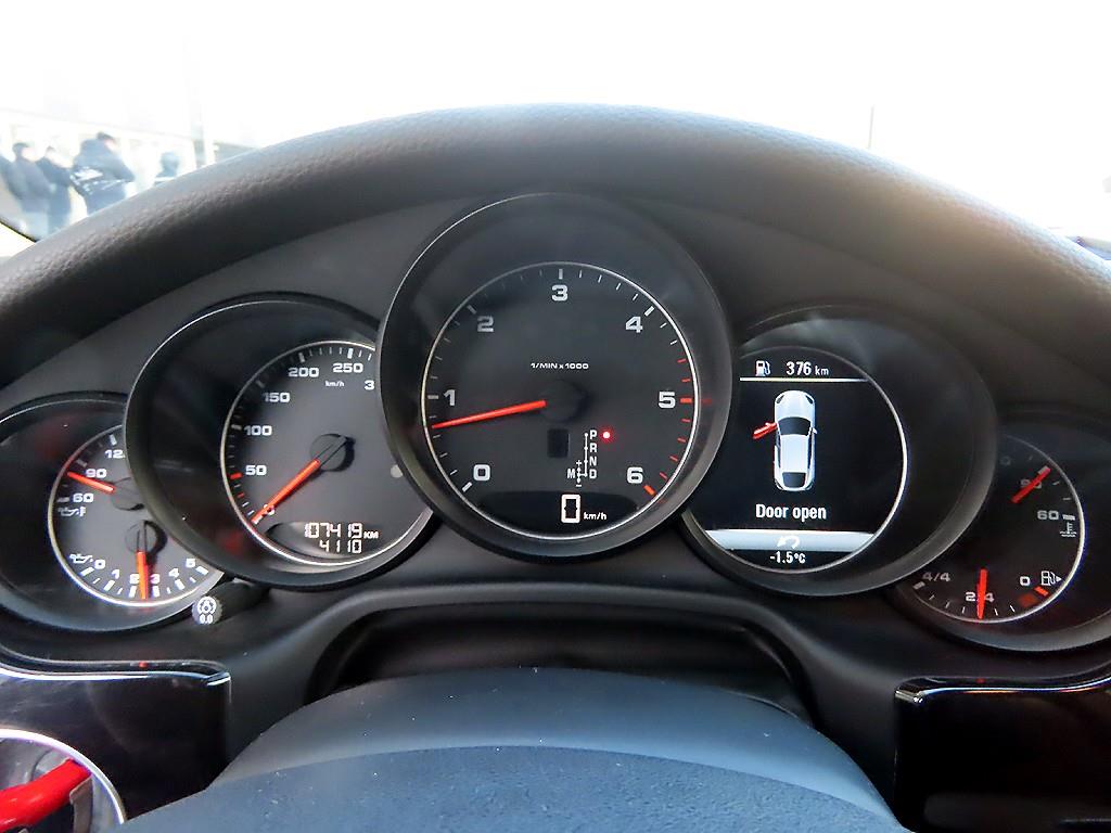 포르쉐 파나메라 3.0 디젤 에디션 - 이미지 2