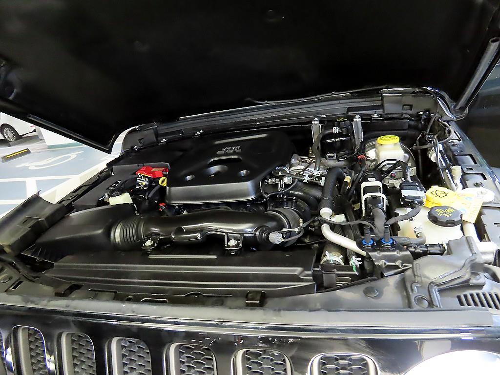 지프 랭글러(JL) 2.0 루비콘 4DR - 이미지 8