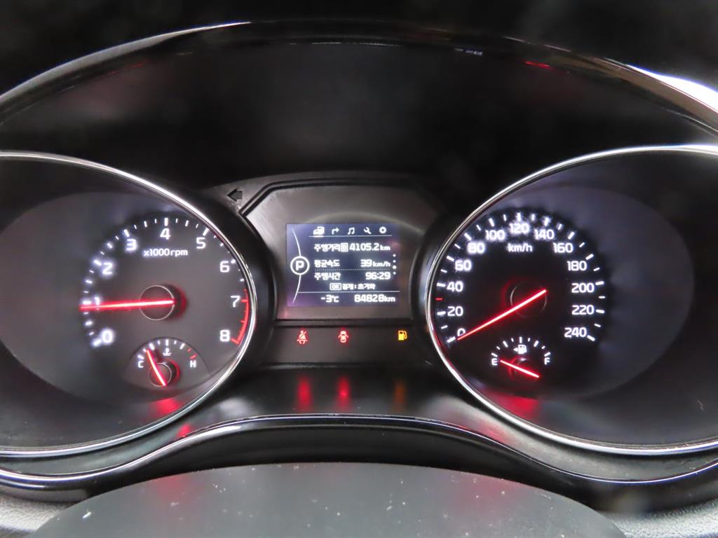 기아 올 뉴카니발 9인승 가솔린 노블레스 - 이미지 20