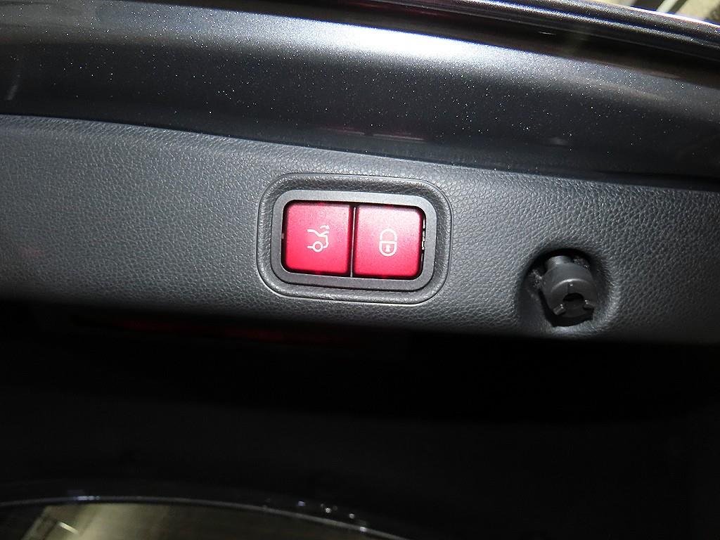 벤츠 E클래스(5세대) E300 4매틱 익스클루시브 - 이미지 10