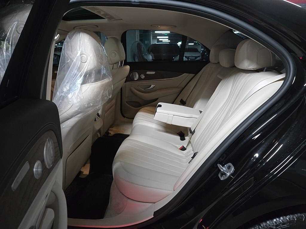 벤츠 E클래스(5세대) E300 4매틱 익스클루시브 - 이미지 13