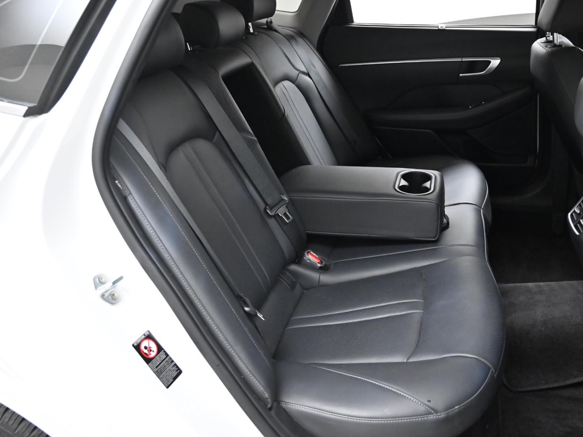 현대 쏘나타(DN8) 하이브리드 2.0 HEV 프리미엄 패밀리 - 이미지 18