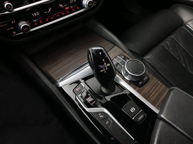 BMW 5시리즈(7세대) 530i xDrive M스포츠팩 플러스 - 이미지 13