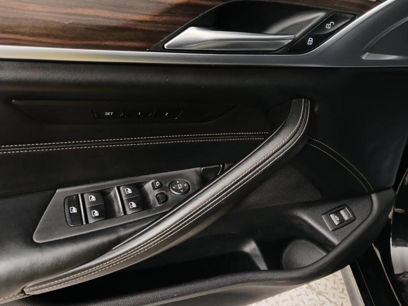 BMW 5시리즈(7세대) 530i xDrive M스포츠팩 플러스 - 이미지 10