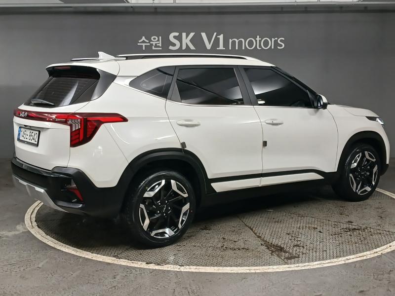 기아 더 뉴셀토스 1.6 가솔린 터보 2WD 시그니처 - 이미지 2