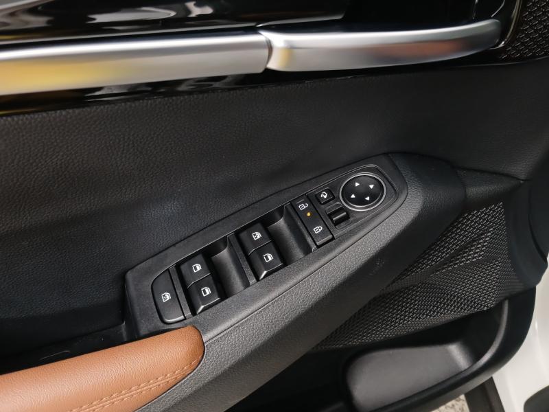 기아 더 뉴셀토스 1.6 가솔린 터보 2WD 시그니처 - 이미지 3