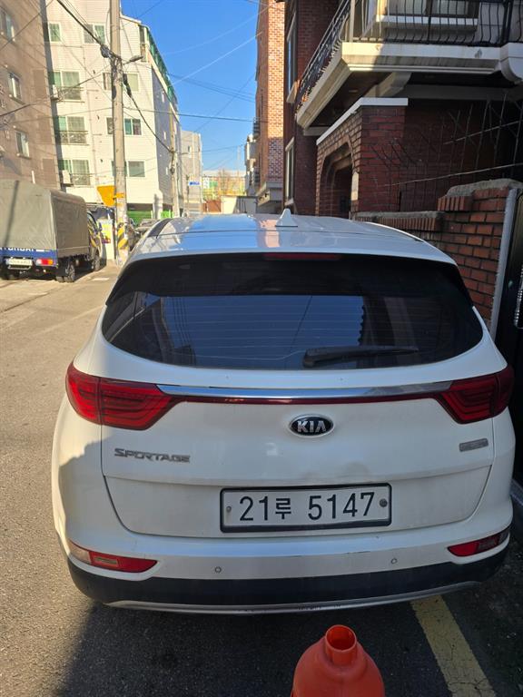 기아 신형 스포티지 1.7 2WD 트렌디 - 이미지 8